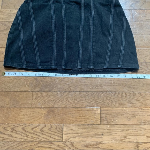 PrettyLittleThing Washed Black Seam Front Denim Mini Dress USA 8 , UK 12 Black - Picture 13 of 14
